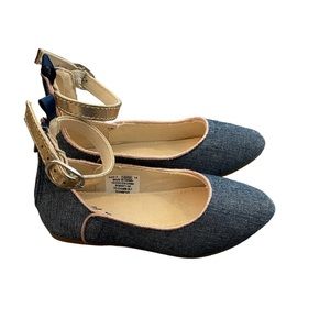 gap size 7 denim with gold trim EUC flats